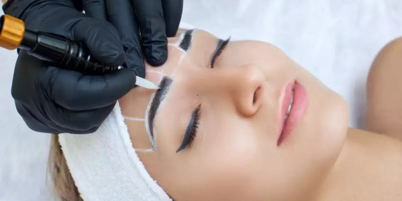 مزایای آرایش دائمی ابرو